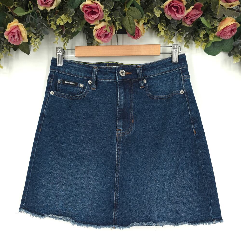 DKNY Dark Wash Denim Skirt Size 2